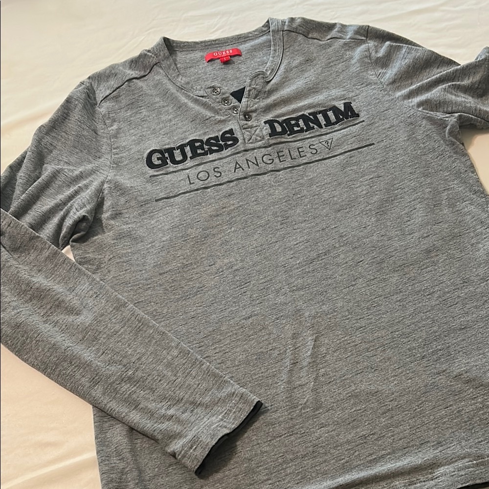 Men’s Guess Gray Long Sleeve Tee